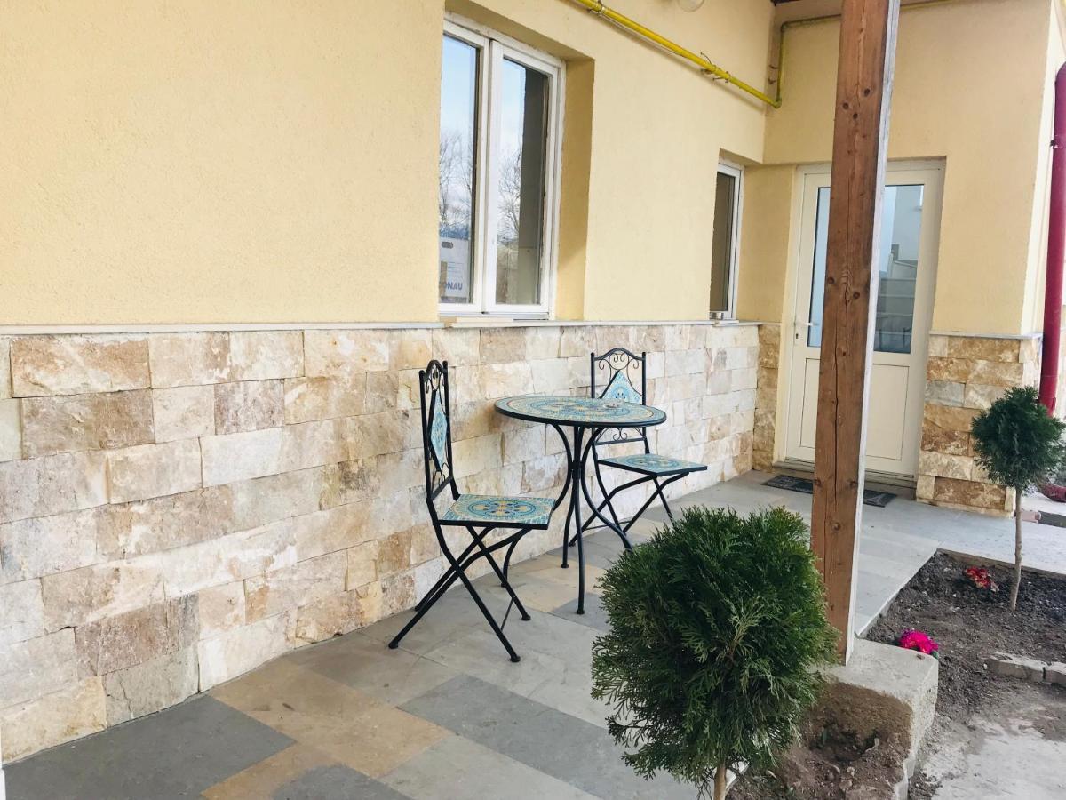 Casa Ryana Self Check-In Motel Gilau Ngoại thất bức ảnh