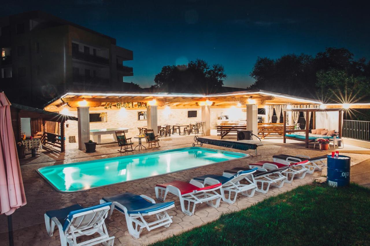 Casa Ryana Self Check-In Motel Gilau Ngoại thất bức ảnh